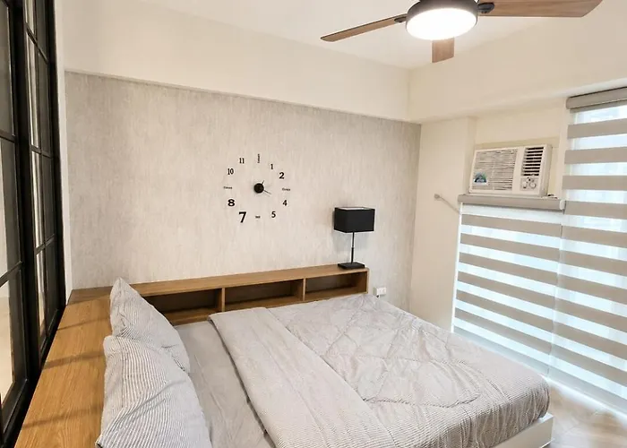 Apartment Stamford Mckinley Hill, Near Venice Mall